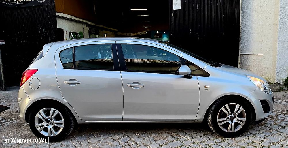 Opel Corsa 1.3 CDTI DPF EcoFLEX S&S Active - 4