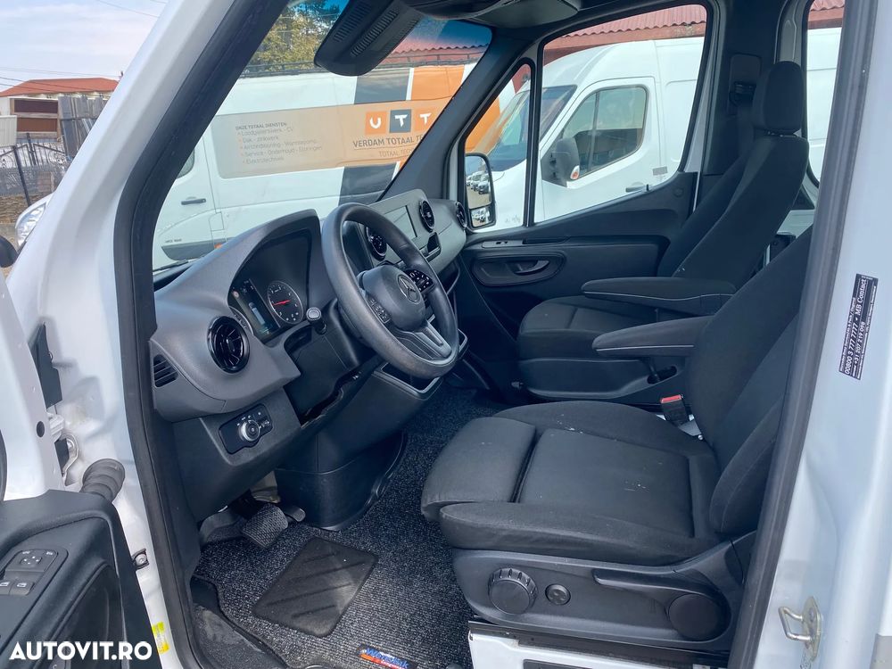 Mercedes-Benz SPRINTER - 14