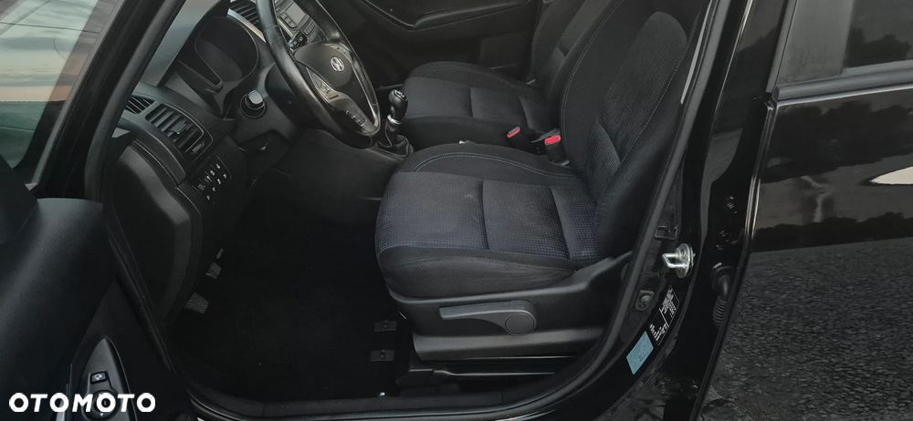 Hyundai ix20 1.4 blue Comfort - 19