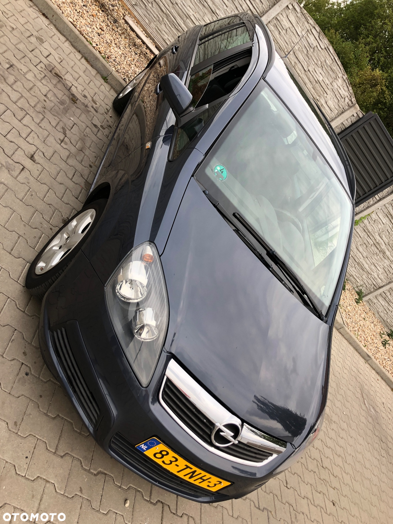 Opel Zafira 1.8 Cosmo - 25