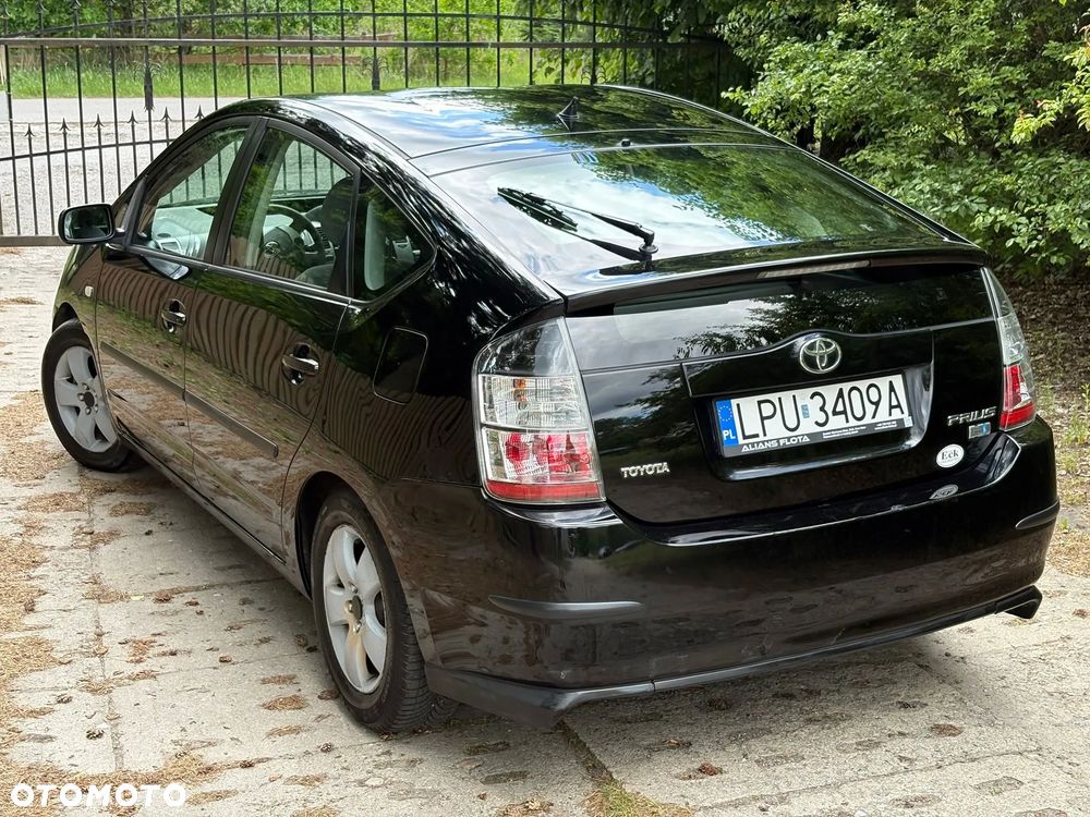 Toyota Prius 1.5 VVT-i Sol - 11