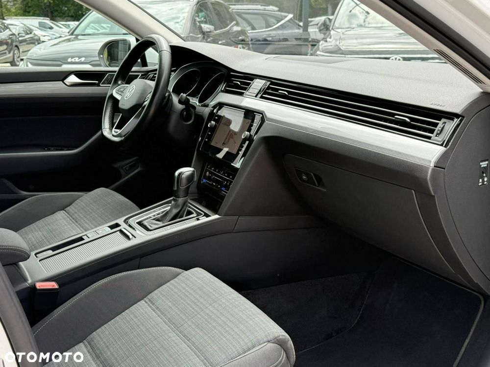 Volkswagen Passat 2.0 TDI EVO Business DSG - 18