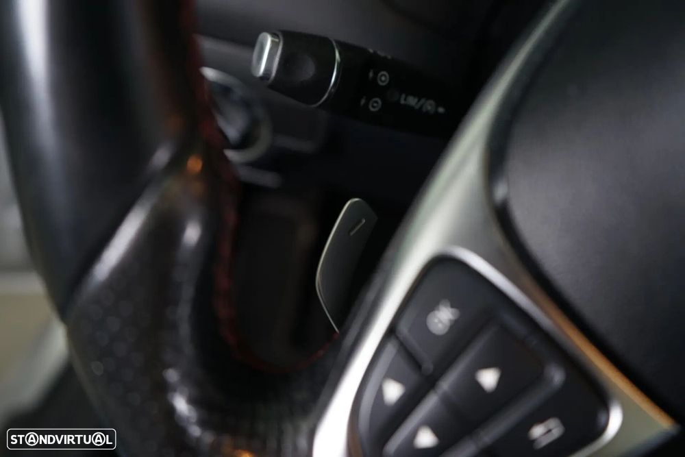 Mercedes-Benz CLA 180 d Shooting Brake AMG Line Aut. - 27