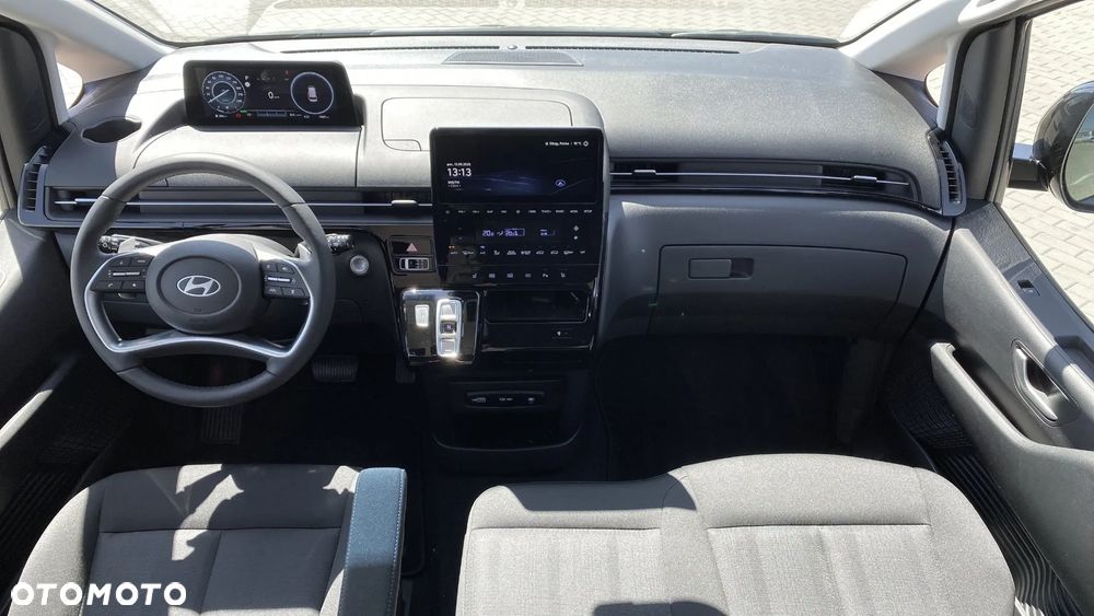 Hyundai Staria 1.6 T-GDI HEV Smart Business - 7