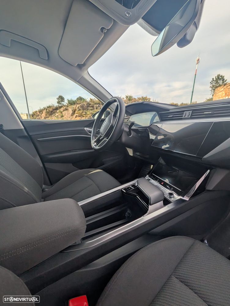 Audi e-tron 55 quattro - 15