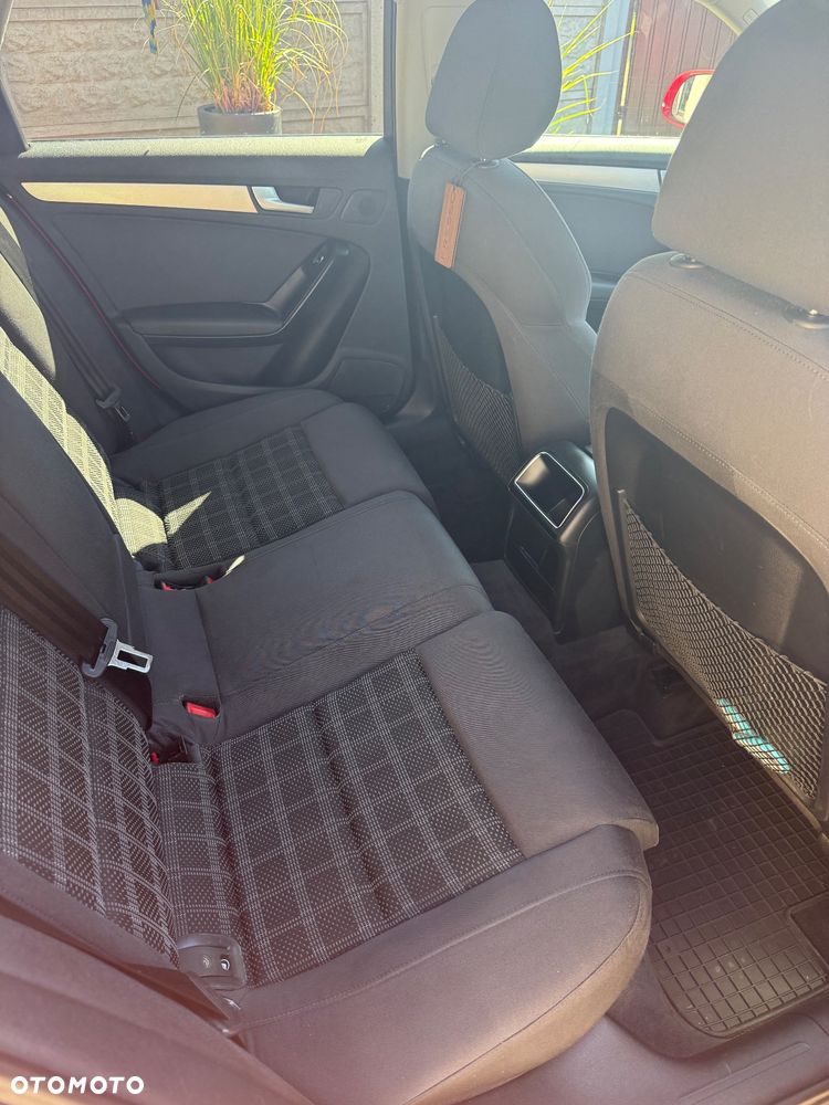 Audi A4 Avant 2.0 TDI DPF Ambition - 12