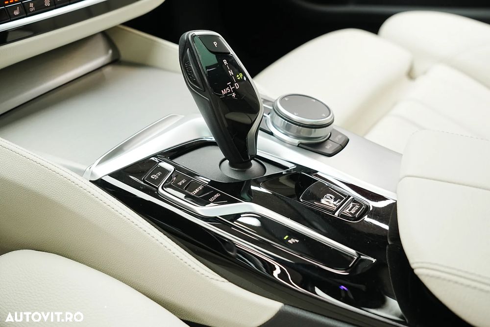 BMW Seria 5 520d Aut. M Sport Edition - 30