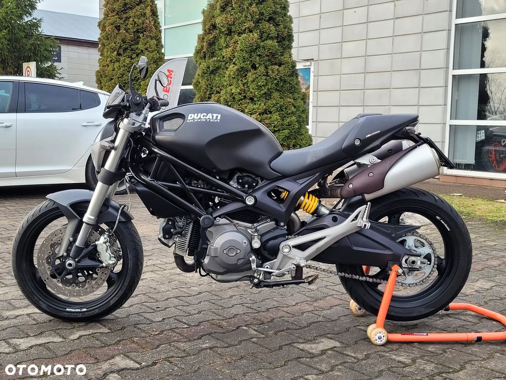 Ducati 696 - 3