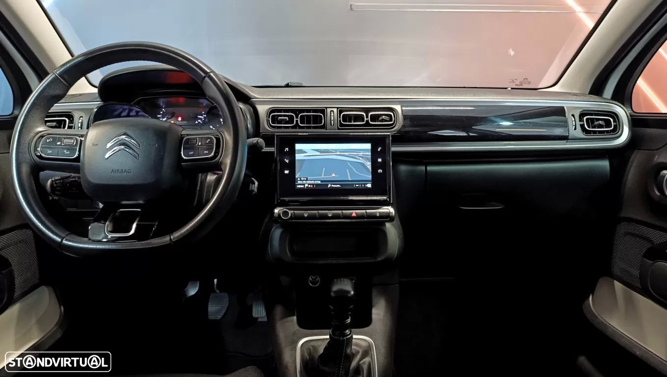 Citroën C3 1.2 PureTech Shine - 24