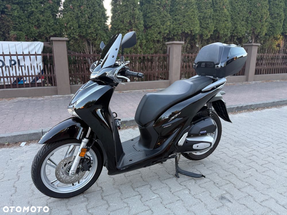 Honda SH - 17