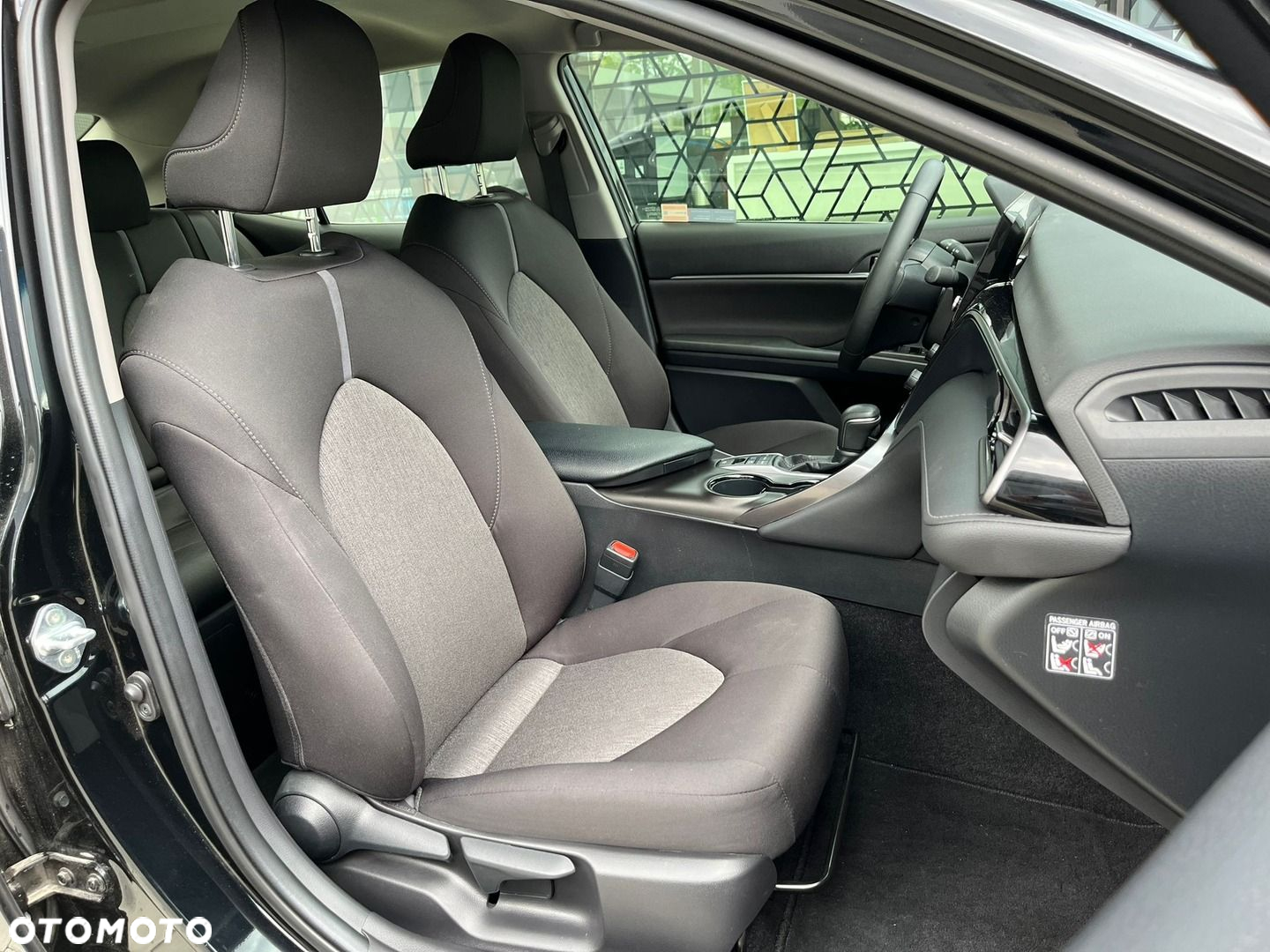 Toyota Camry - 23