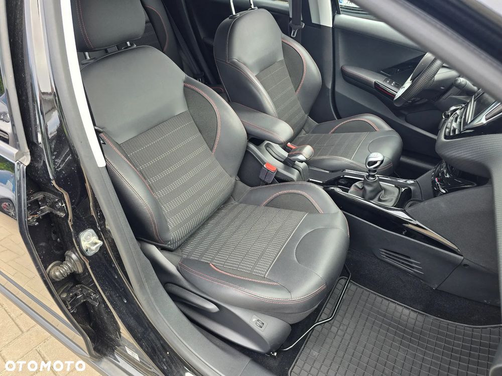 Peugeot 2008 - 15