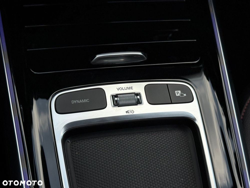 Mercedes-Benz GLB - 15