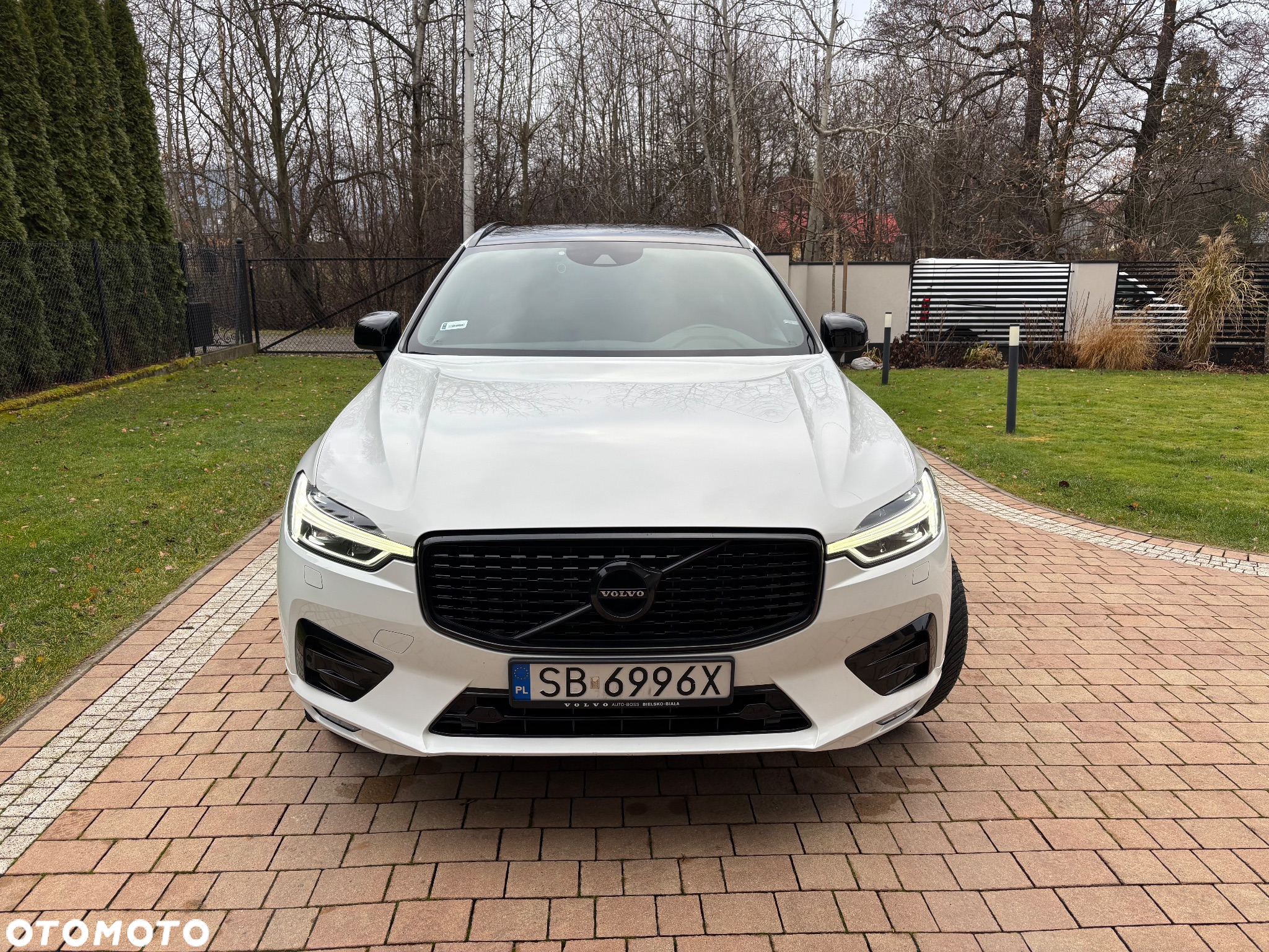 Volvo XC 60 D4 R-Design - 2