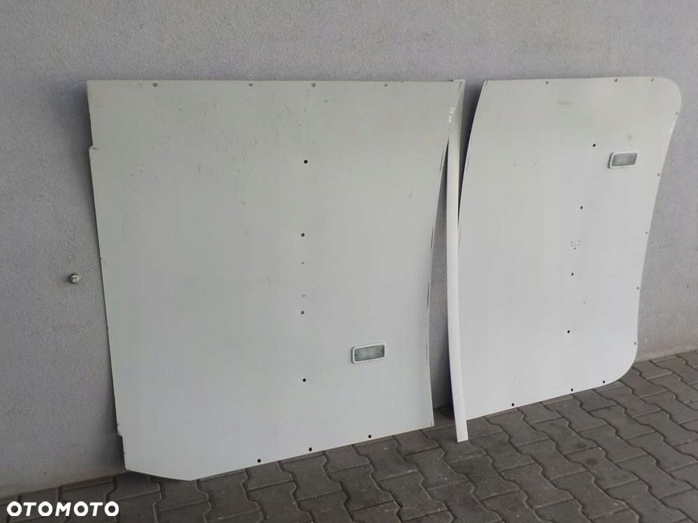 VW T5 KRÓTKA PODSUFITKA TYŁ TYLNA - 3