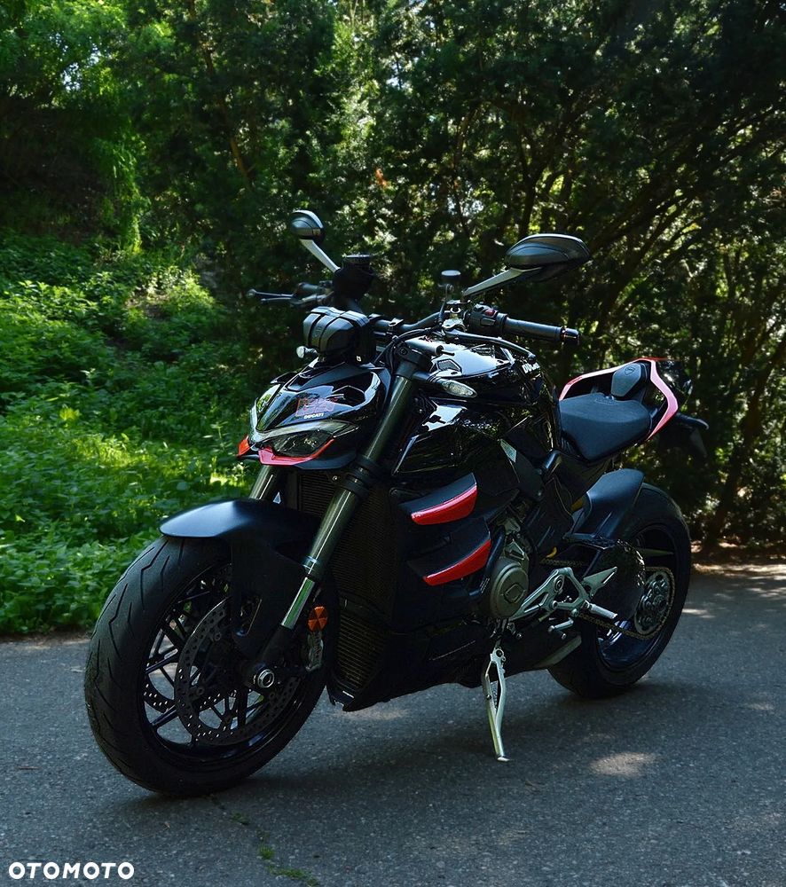 Ducati Streetfighter V4 - 4