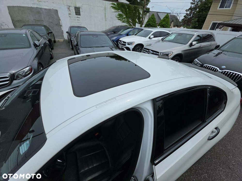 BMW Seria 3 M340i xDrive - 13
