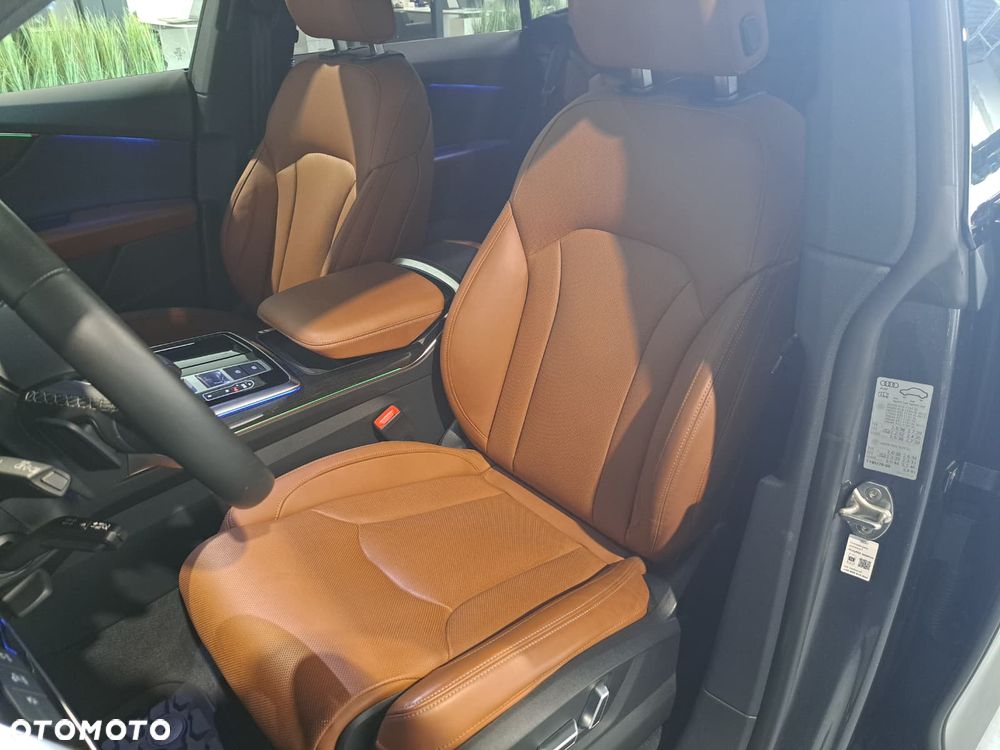 Audi Q8 55 TFSI mHEV Quattro Tiptronic - 9