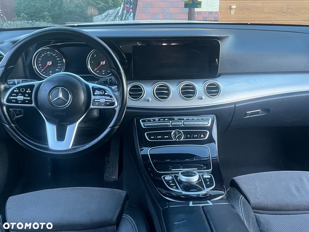 Mercedes-Benz Klasa E 220 d 9G-TRONIC Avantgarde - 5