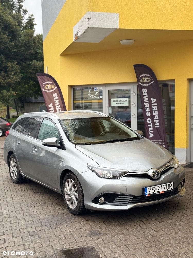 Toyota Auris Hybrid 135 Comfort - 3