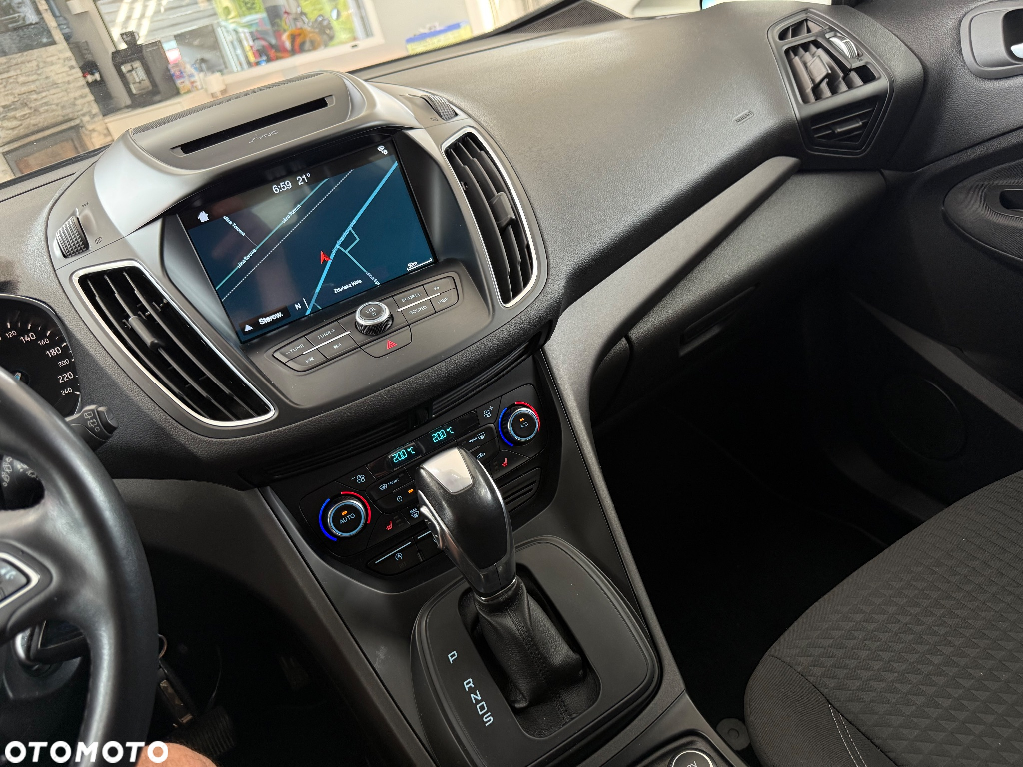 Ford C-MAX 1.5 TDCi Edition - 10