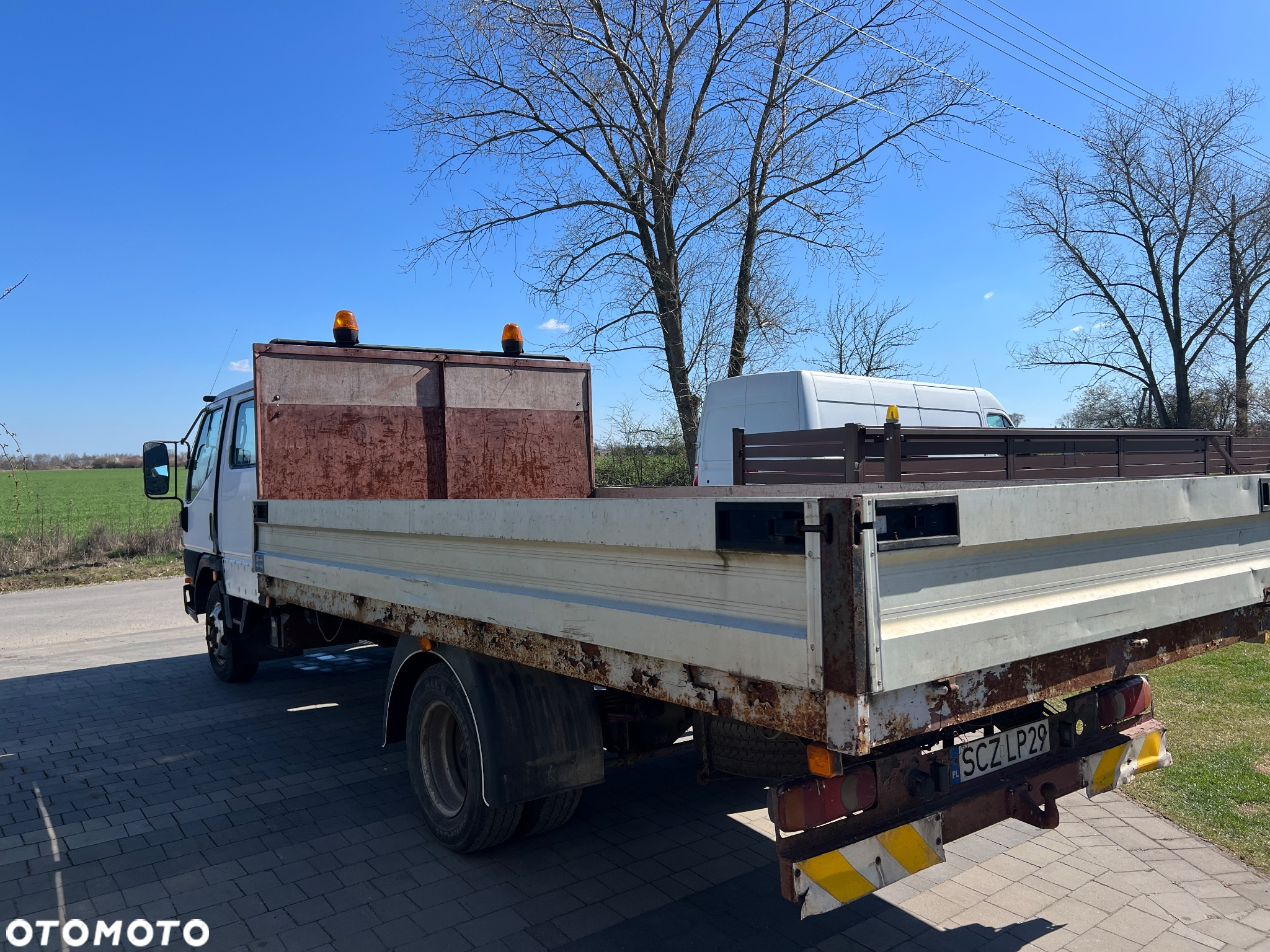 Mitsubishi Canter - 6