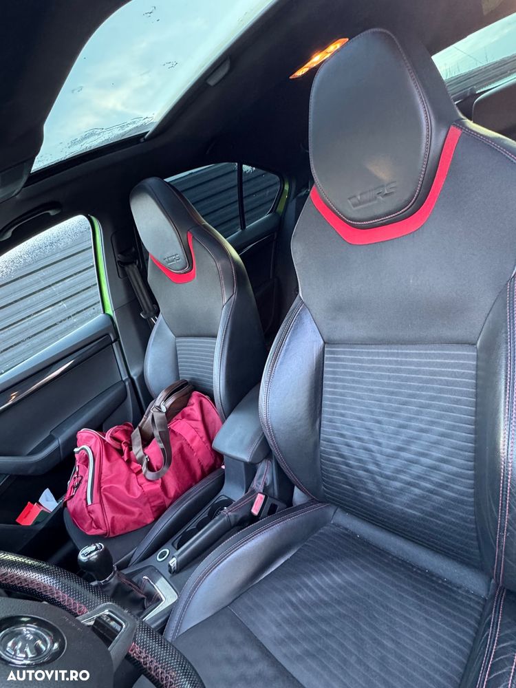 Skoda Octavia 2.0 TSI RS - 17