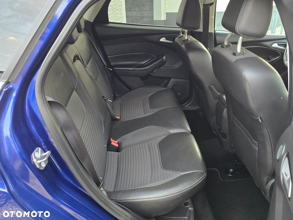 Ford Focus - 24
