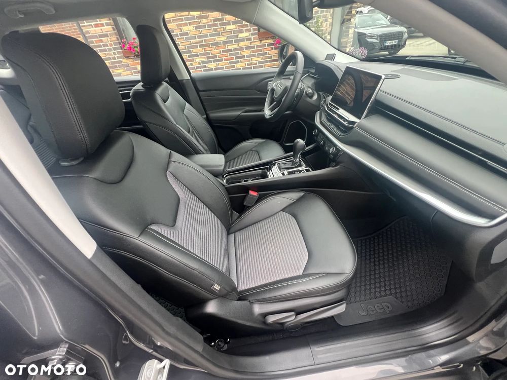 Jeep Compass - 18