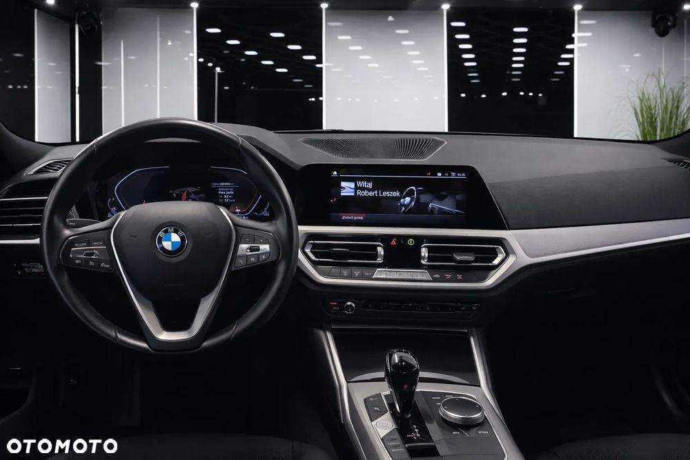 BMW Seria 3 318d Sport Line - 7