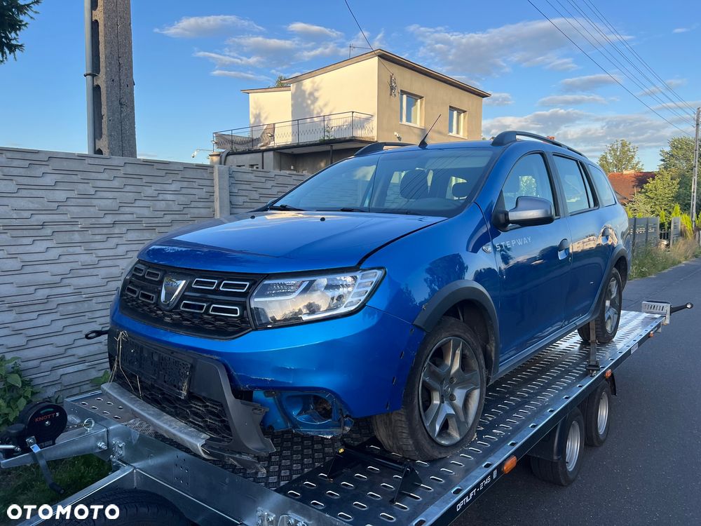 Dacia Logan TCe 90 S&S Stepway Celebration - 11