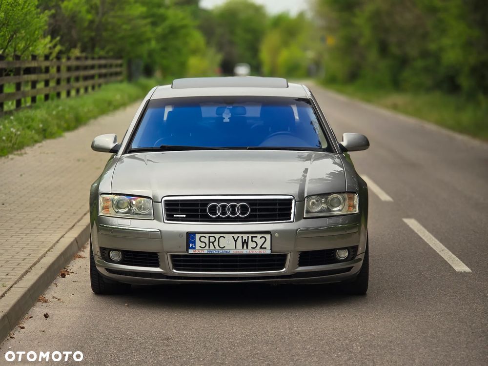 Audi A8 4.2 Quattro - 12