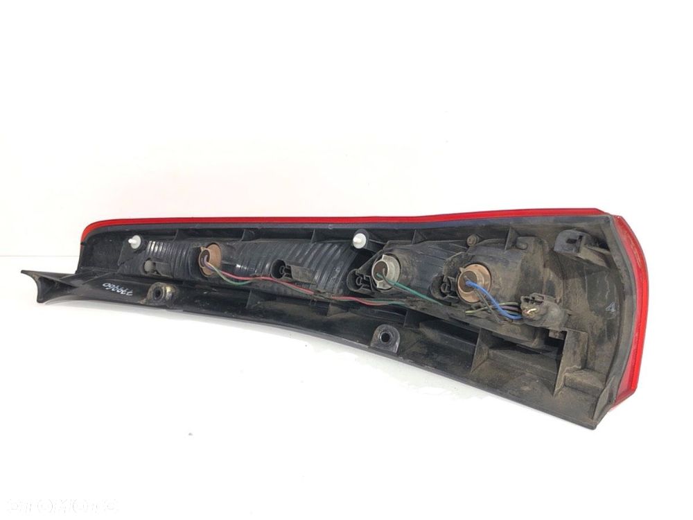 LAMPA LEWY TYŁ  DAIHATSU CUORE VI (L251, L250_, L260_) 2003 - 2022 1.0 43 kW [58 KM] benzyna 2003 - - 3