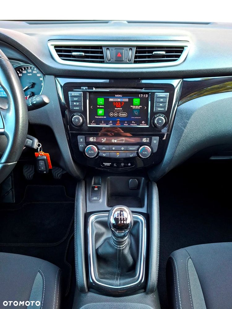 Nissan Qashqai 1.3 DIG-T N-WAY - 29