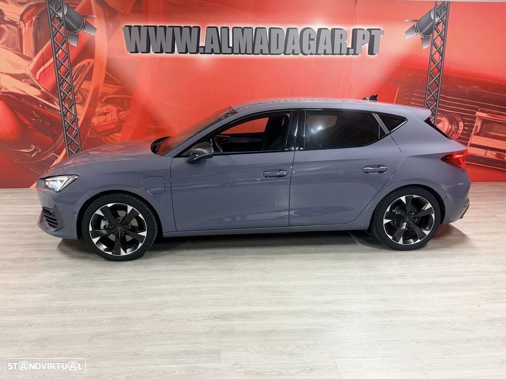 Cupra Leon 1.5 e-Hybrid DSG - 2