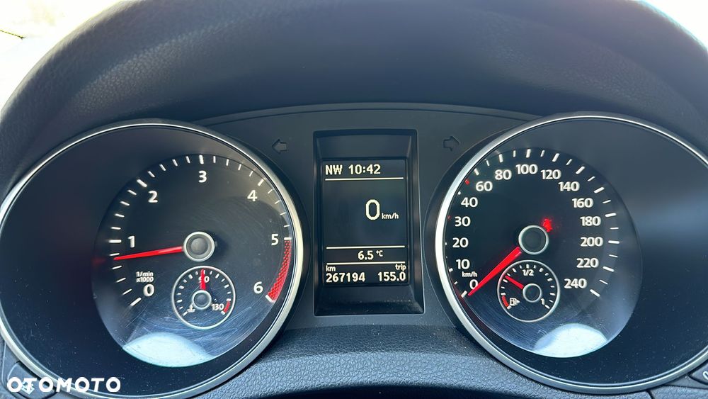 Volkswagen Golf 1.6 TDI DPF BlueMotion Technology MATCH - 13