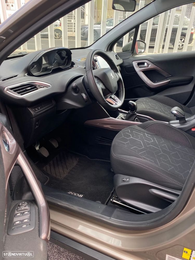 Peugeot 2008 82 VTI Active - 10