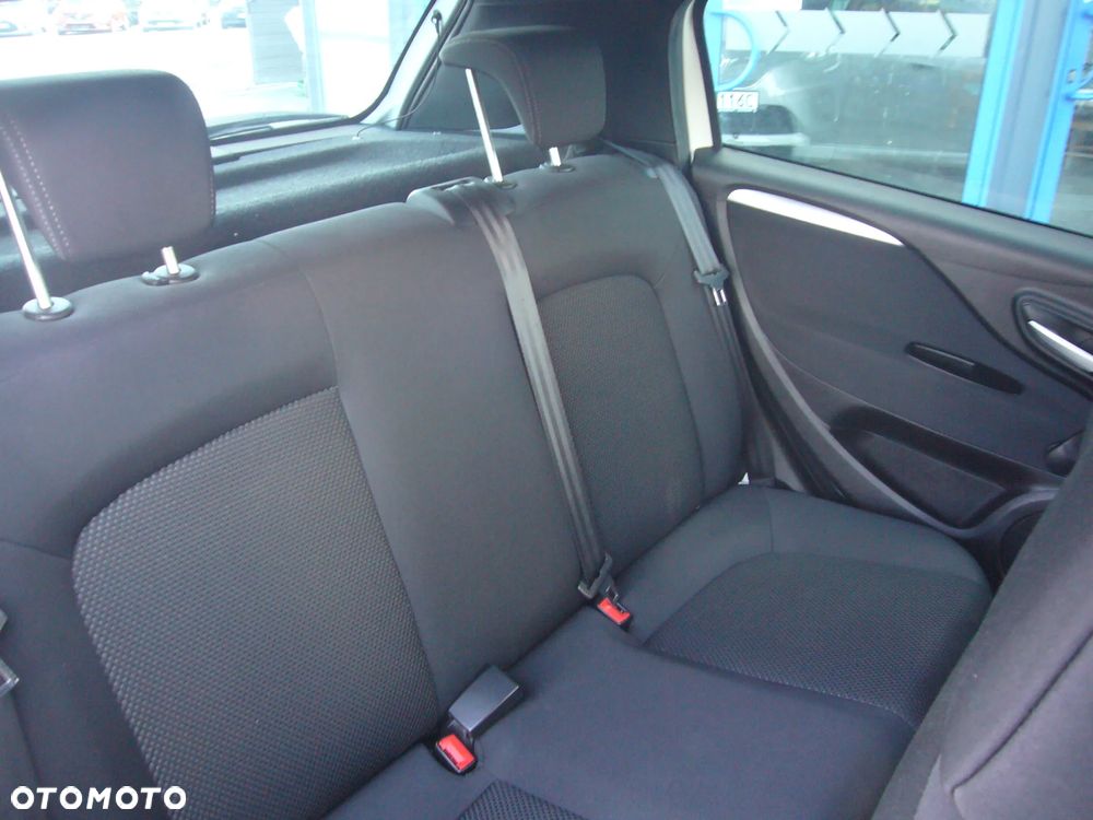 Fiat Punto 1.4 Young - 17