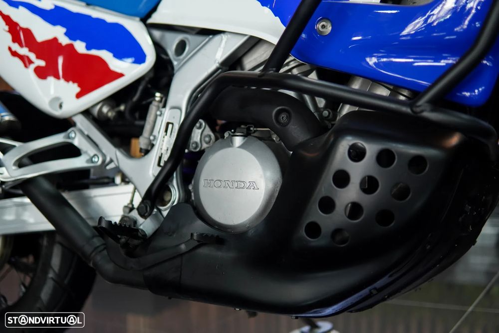 Honda Africa Twin 750 Adventure - 19