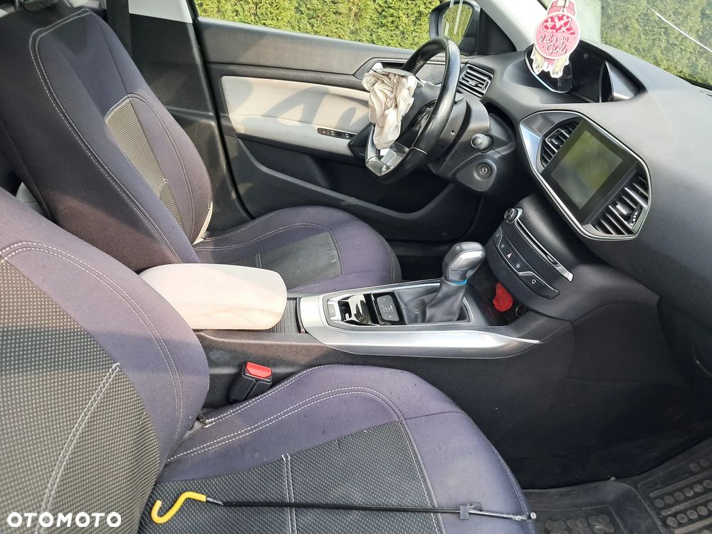 Peugeot 308 - 6