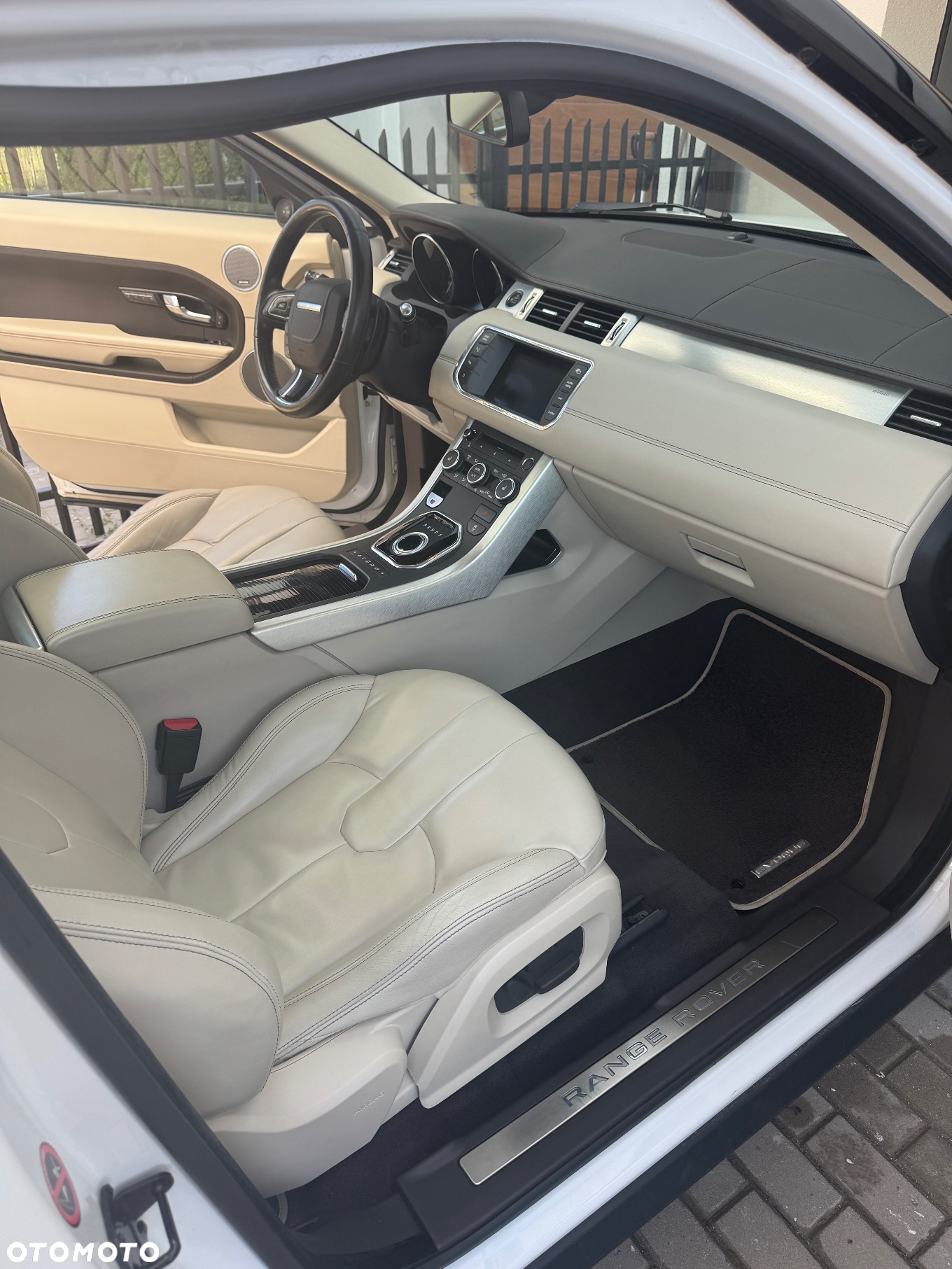 Land Rover Range Rover Evoque 2.0Si4 Prestige - 11