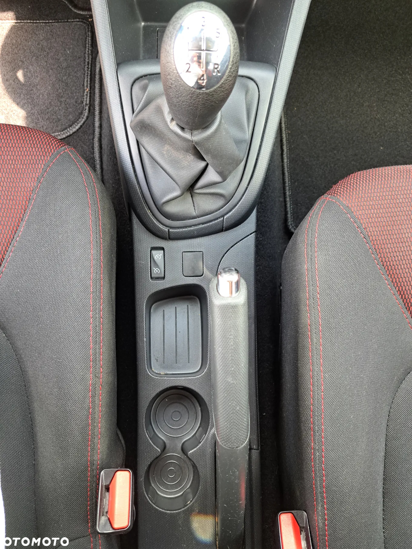 Renault Clio 1.2 16V Limited - 21
