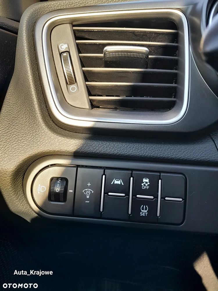 Kia Ceed 1.5 T-GDI M - 25