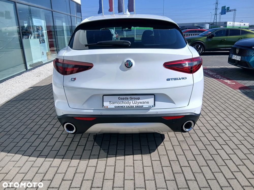 Alfa Romeo Stelvio 2.0 Turbo Executive Q4 - 10