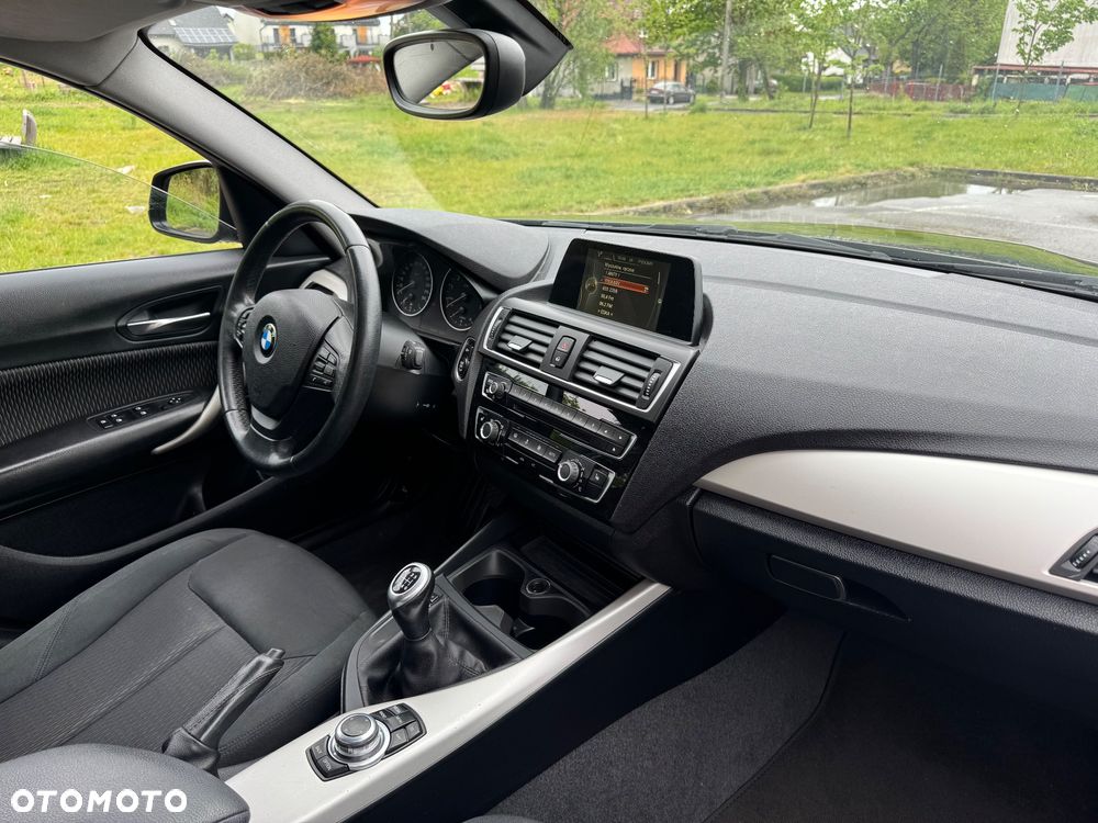 BMW Seria 1 118i Edition Metropolitan - 13