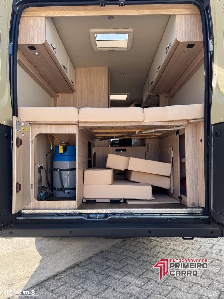 Pössl Roadcamp 640 camas gémeas - 24