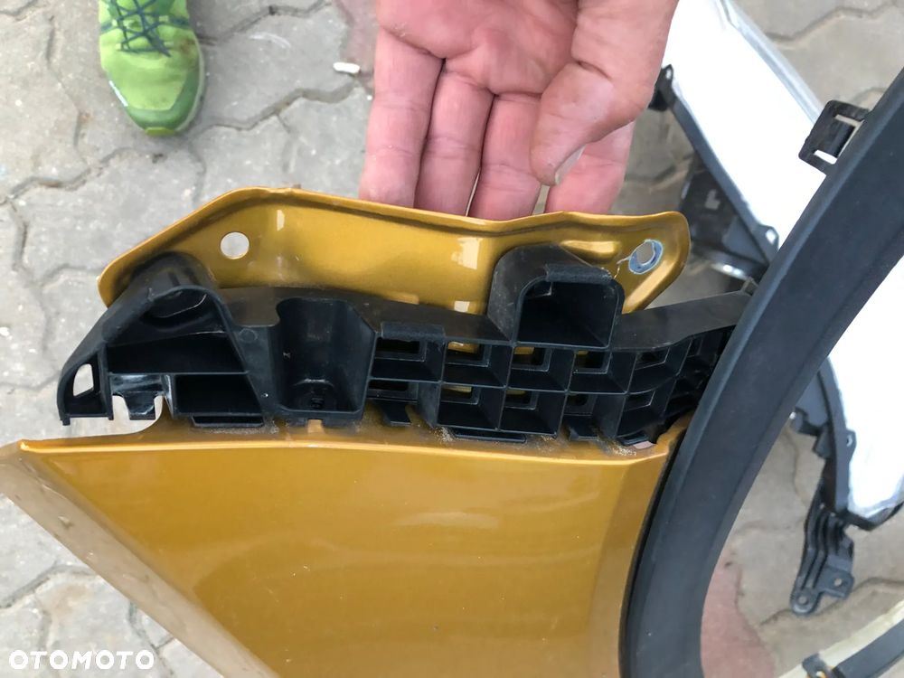 Suzuki Vitara III błotnik prawy przód 15- - 6