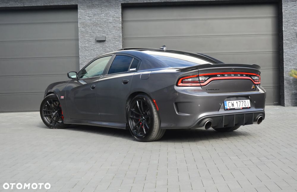 Dodge Charger 6.4 Scat Pack - 4