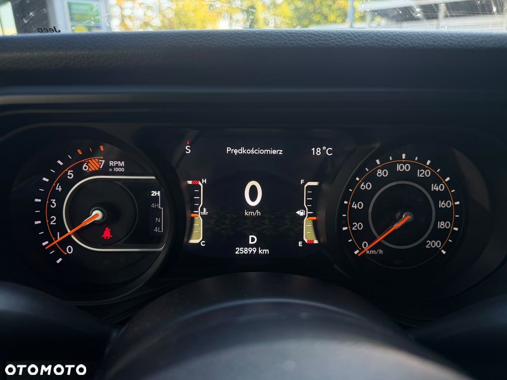 Jeep Wrangler - 30