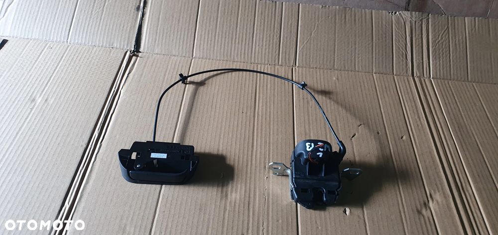 Zamek kanapy lewy tył tylny klamka Mercedes W-Klasa W213 A2059204900 - 1
